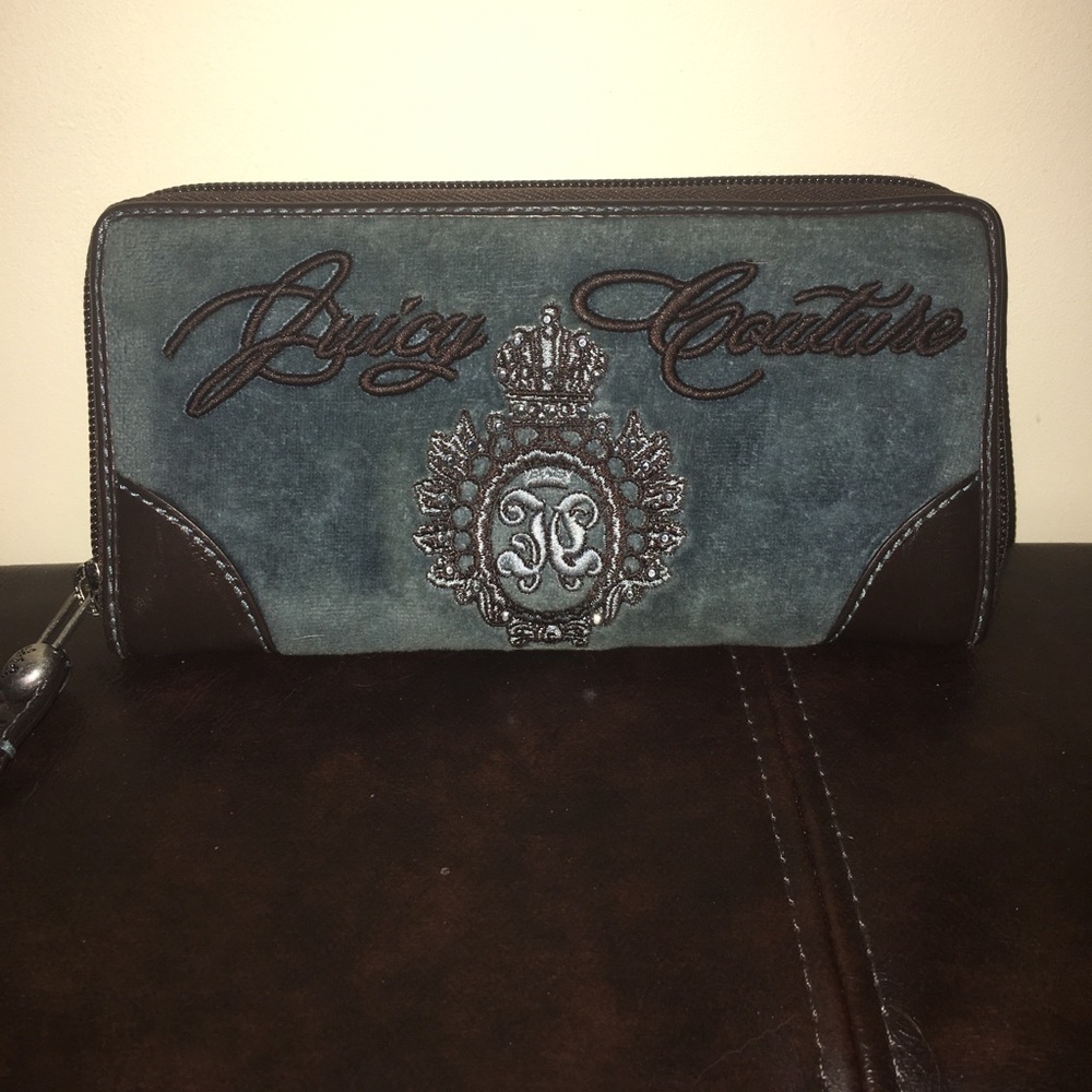 Juicy Couture wallet